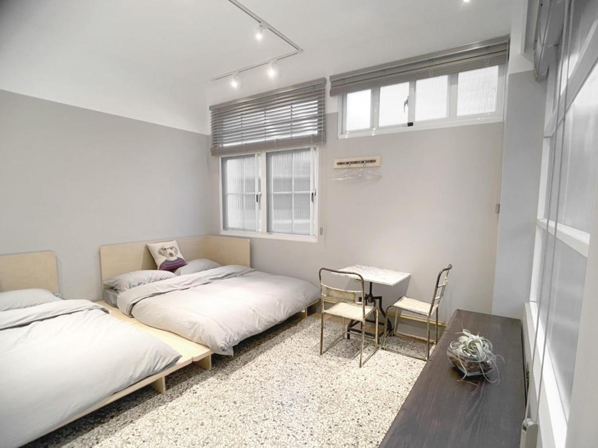 Spring Guest House Тайнан Екстериор снимка