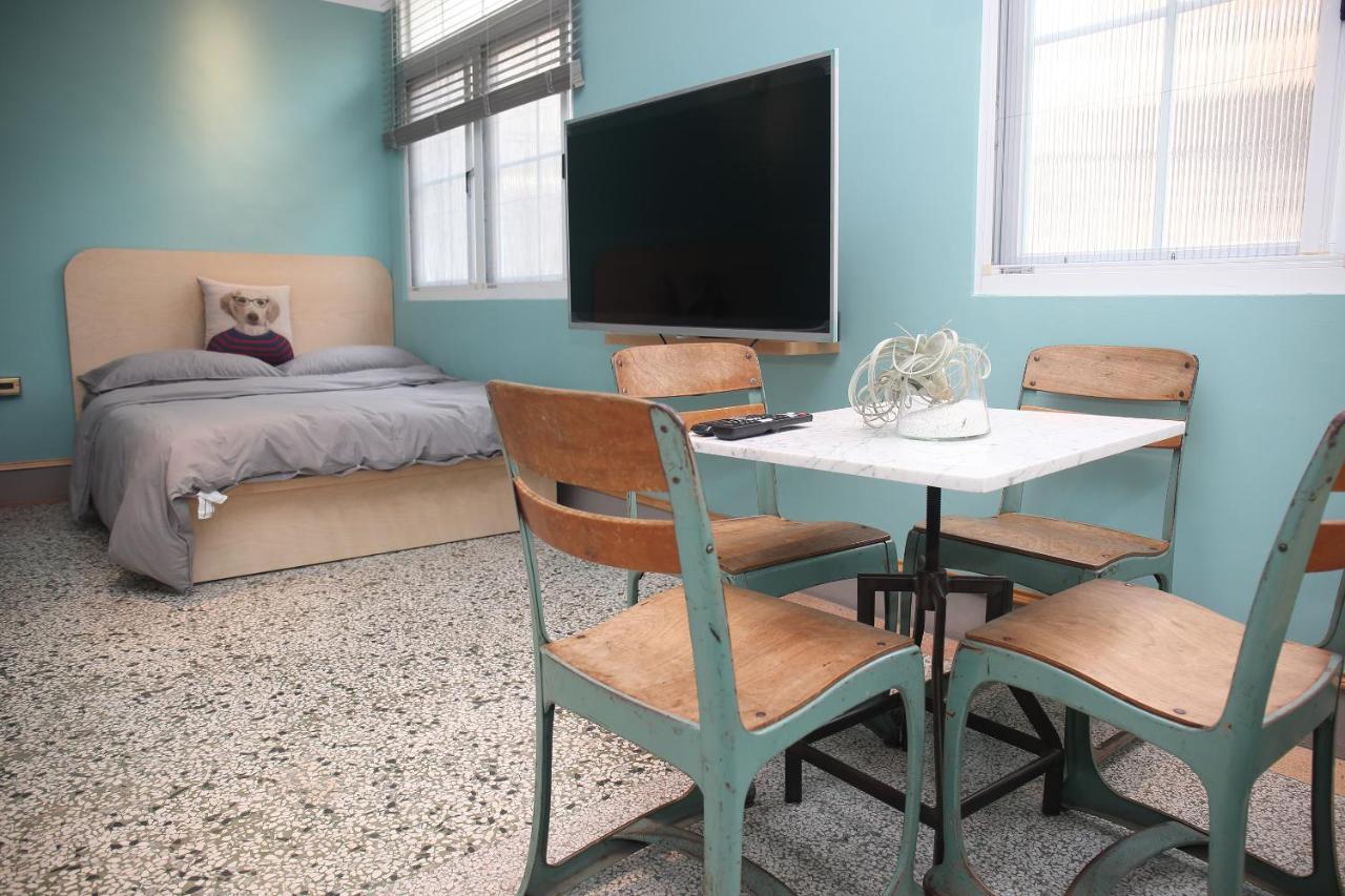 Spring Guest House Тайнан Екстериор снимка