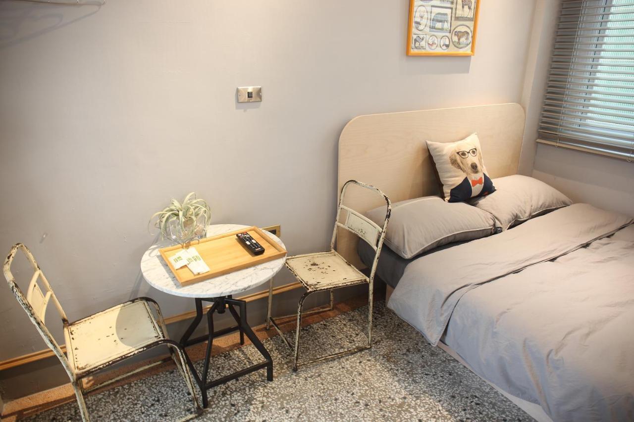 Spring Guest House Тайнан Екстериор снимка