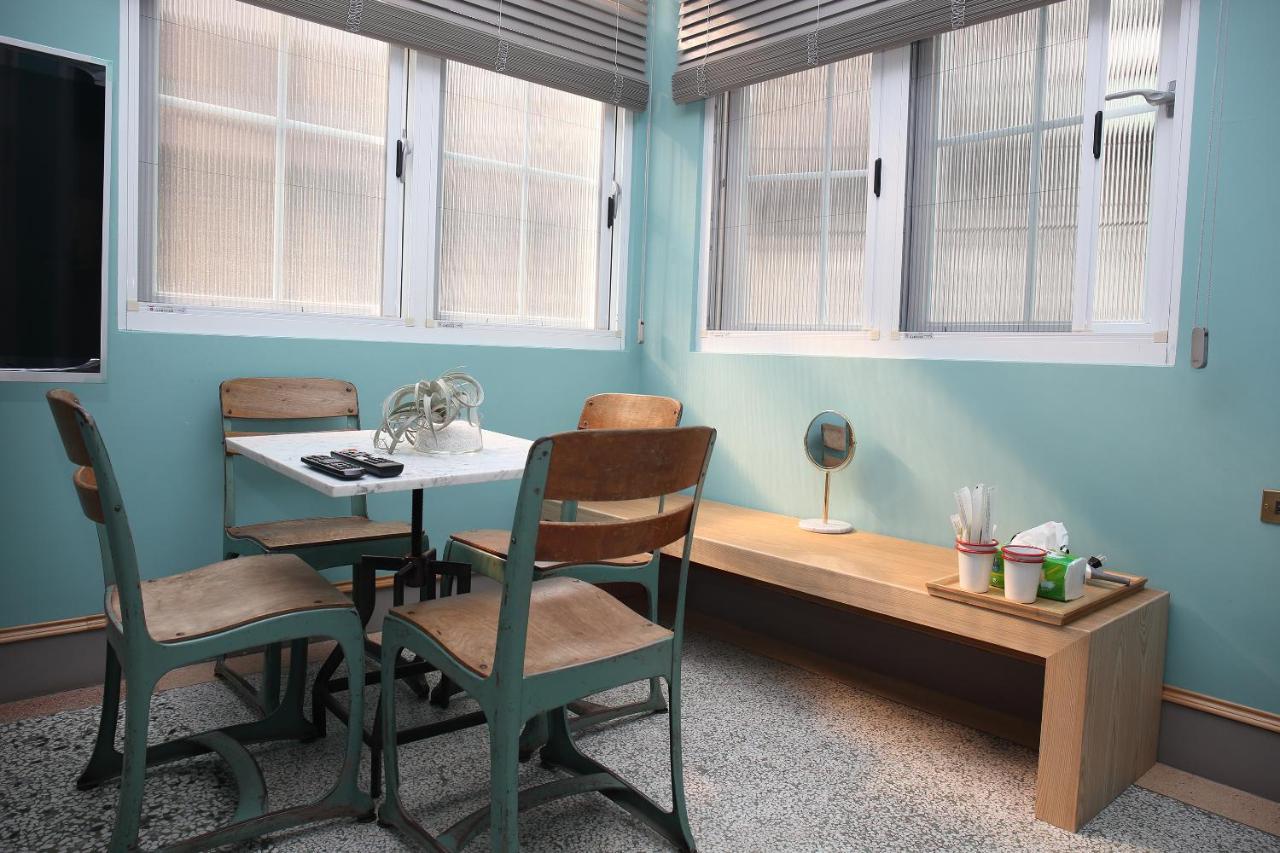Spring Guest House Тайнан Екстериор снимка